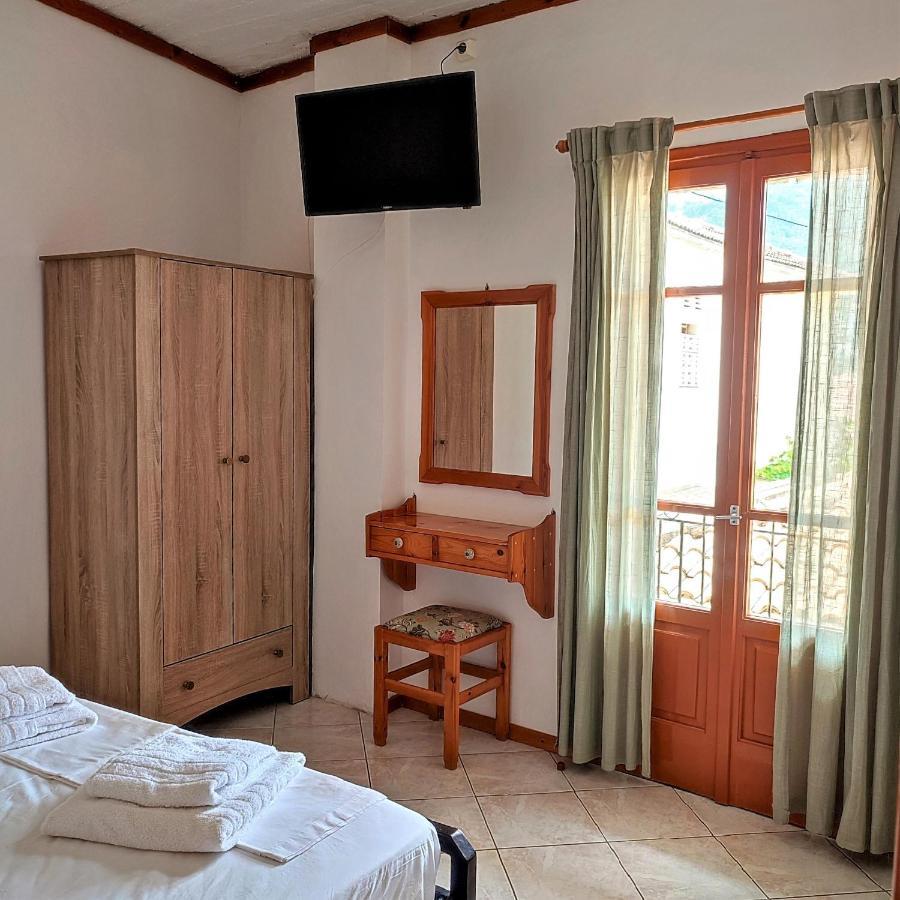 Maroudas Stavros Apartments バティ エクステリア 写真