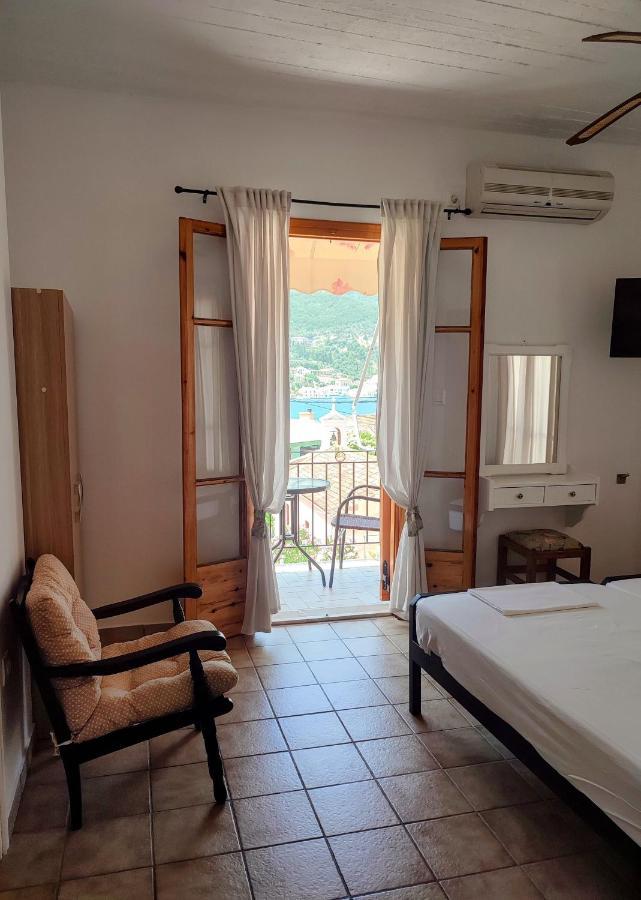 Maroudas Stavros Apartments バティ エクステリア 写真