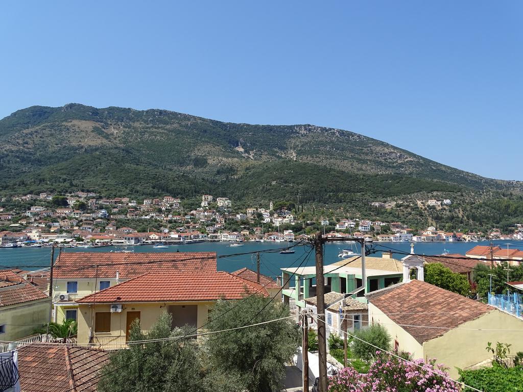 Maroudas Stavros Apartments バティ エクステリア 写真